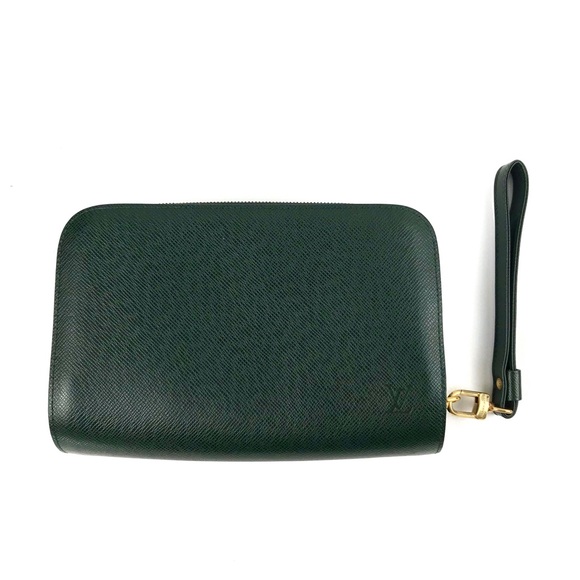 {Louis Vuitton} Epicea Taiga Leather Baikal Bag - Picture 2 of 8